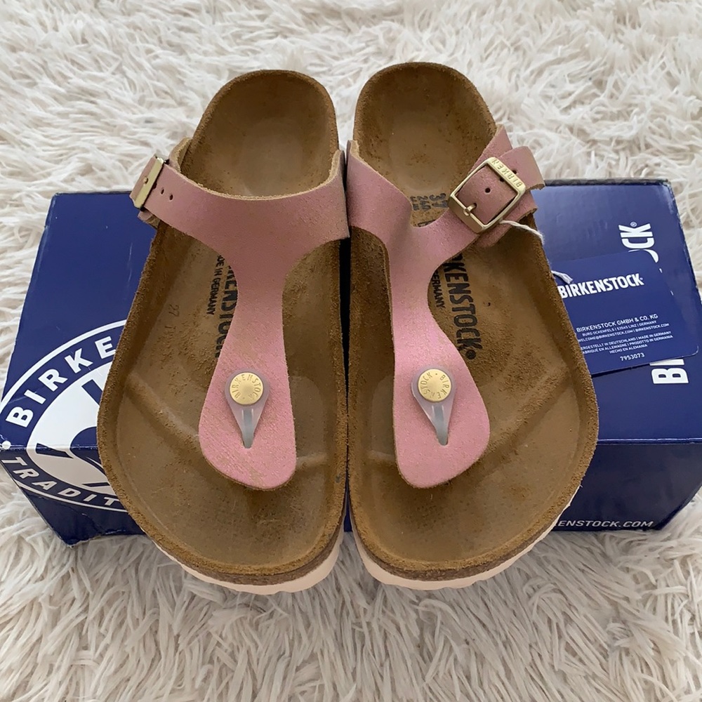 New Birkenstock Gizeh washed metallic pink